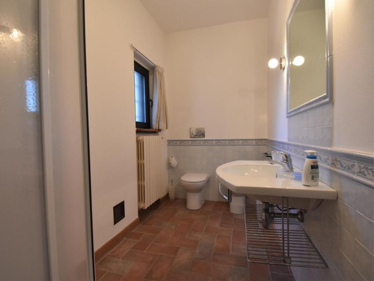 Apartment La Corte Bricca - Trilo B By Interhome Castana  Zewnętrze zdjęcie